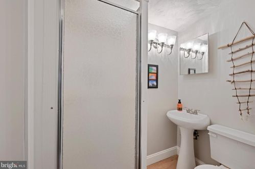 54 Hill Rd, Severna Park MD  21146-1902 exterior