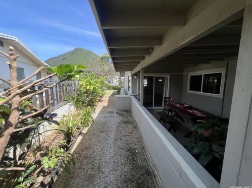 468 Kaumakani St, Honolulu HI  96825-2325 exterior