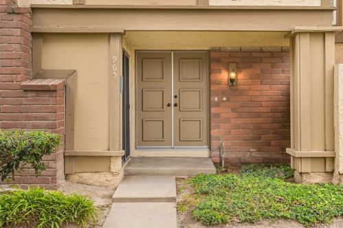 965 Mintwood Ln, Anaheim, CA 92806-4609