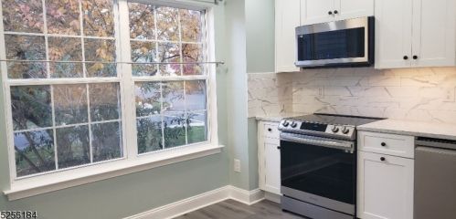 11 Castleton Rd, Princeton NJ  08540-1652 exterior