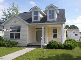 38 4th Ave, Bluffton, SC 29910-6268