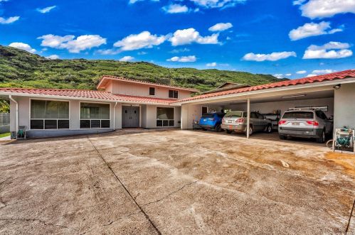 248 Elelupe Rd, Honolulu HI  96821-2209 exterior