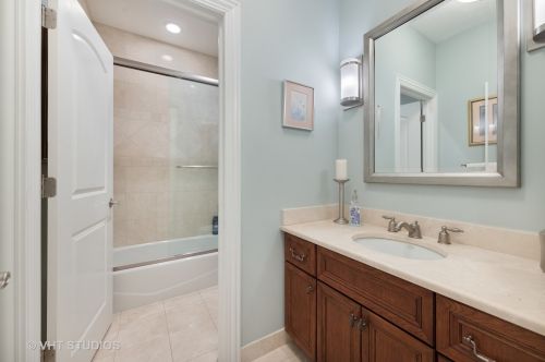 1001 Stacia Ln, Lemont IL  60439-2106 exterior