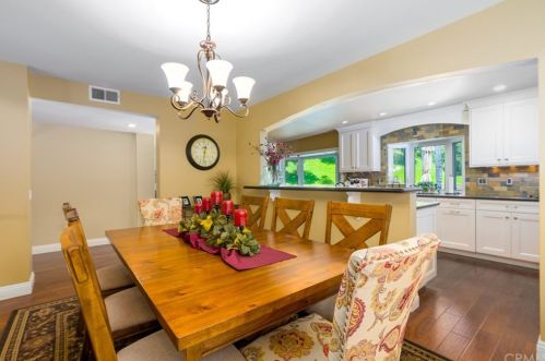 8198 Woodsboro Ave, Anaheim CA  92807-2519 exterior