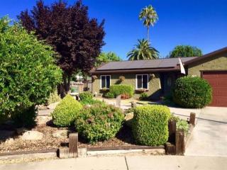 1302 Renn Ave, Clovis, CA 93611-3031