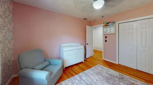 1037 Providence Pike, Killingly CT  06239-4003 exterior