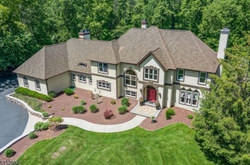 54 Viburnum Dr, Montgomery, NJ 08558-1431
