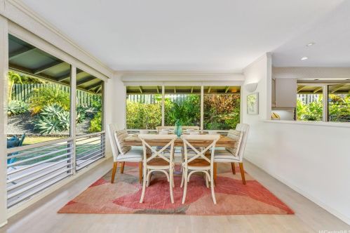 80 Makaweli St, Honolulu HI  96825-2147 exterior