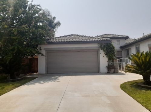 17841 Orangewood Ln, Riverside, CA 92503-7061