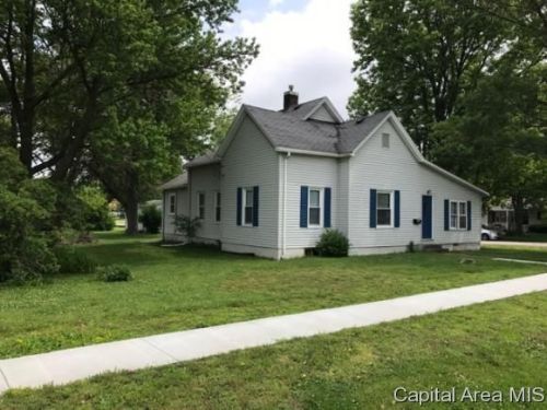 535 Green St, Virden, IL 62690-1569