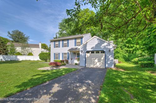 20 Admirals Row, East Freehold, NJ 07728-3721