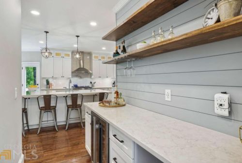 280 Cameron Ridge Dr, Atlanta GA  30328-4709 exterior