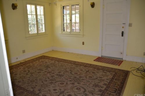 5390 Magnolia Ave, Riverside CA  92506-1250 exterior