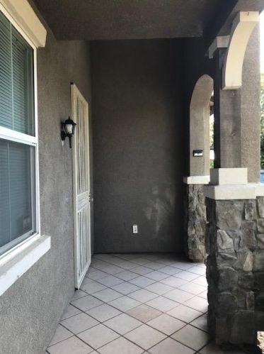 2231 Chamberlain St, Stockton, CA 95212-2753