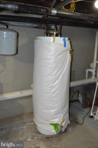 235 Walnut St, Lancaster PA  17602-2342 exterior