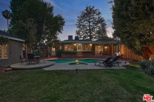 6440 Langdon Ave, Van Nuys, CA 91406-6226