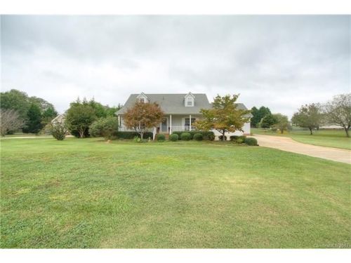 405 Garret Ln, York, SC 29745-6374