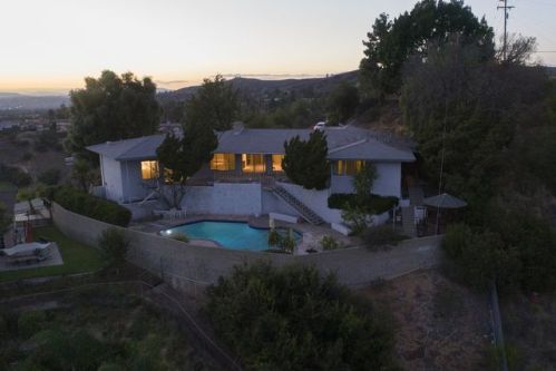 7044 Canyon Crest Rd, Whittier, CA 90602-1927