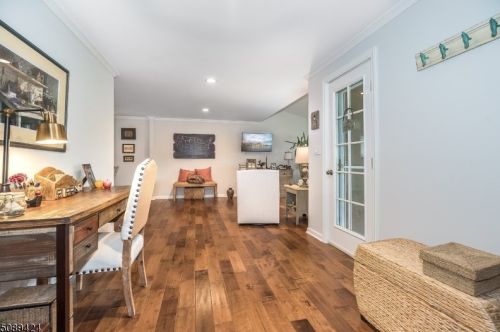 8 Anderson Hill Rd, Fredon, NJ 07860-5122