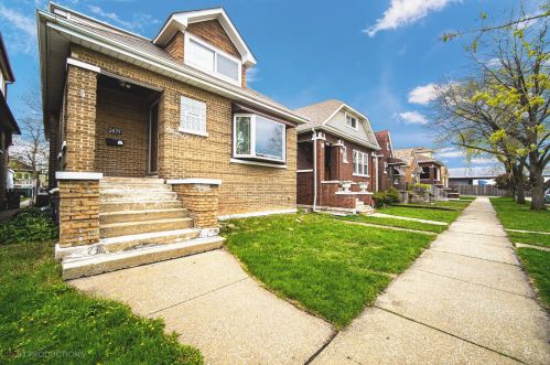 2835 Cuyler Ave, Forest View, IL 60402-2715