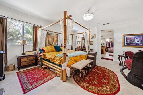 11364 Pondhurst Way, Riverside CA  92505-3471 exterior