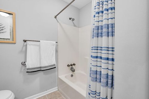 1282 Maryland Dr, Ladson SC  29456-4884 exterior