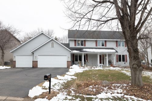 4864 138th St, Saint Paul, MN 55124-9223