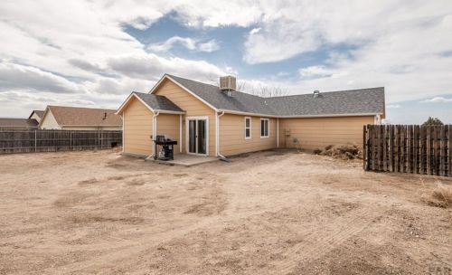 946 Palomar Dr, Pueblo CO  81007-2641 exterior