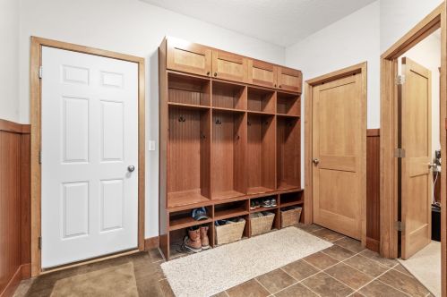 2332 Fieldstone Curv, Saint Paul MN  55129-6218 exterior