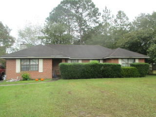 107 Maid Marian Ct, Hinesville, GA 31313-6324