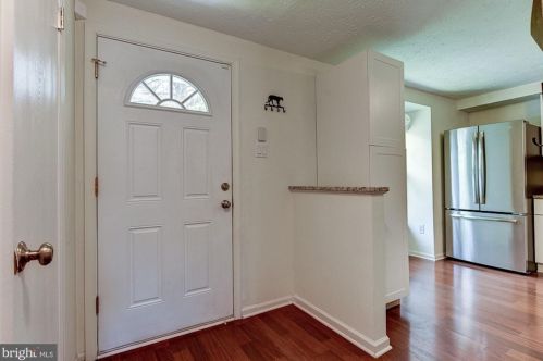 10814 Beech Creek Dr, Columbia, MD 21044-1023