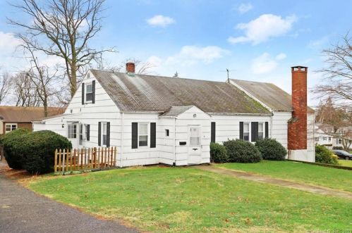 5 Phillips St, Norwalk, CT 06850-3505