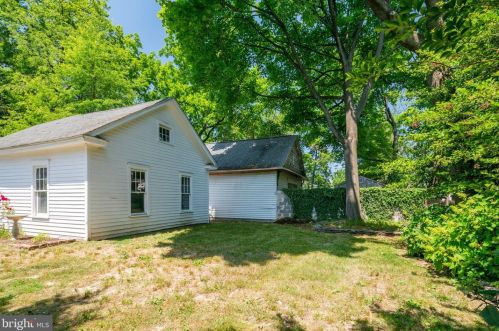 409 Warwick Rd, Tavistock NJ 08033-3829 exterior