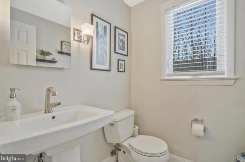 7619 Highland St, Springfield VA  22150-3934 exterior