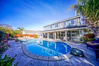 820 Atherton Blvd, Los Angeles, CA 94513-5475