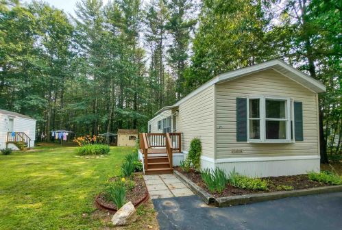 21 Colonial Vlg, Somersworth, NH 03878-1547