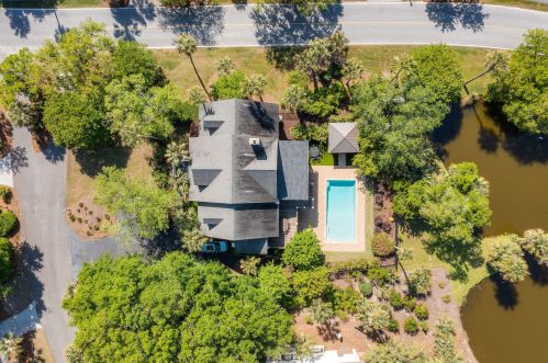 34 Dune Rdg Ln, Isle Of Palms SC  29451-3848 exterior