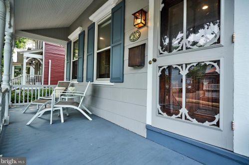 30 Chestnut St, Princeton, NJ 08542-3806