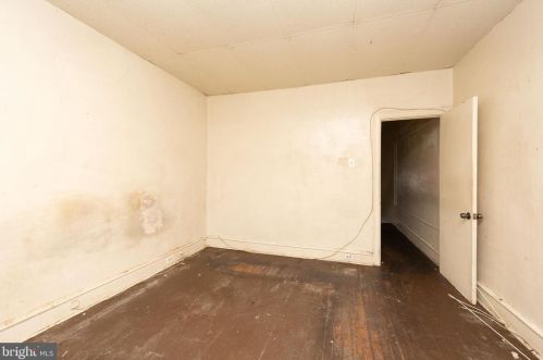 4706 4 St, Philadelphia PA 19140-2416 exterior