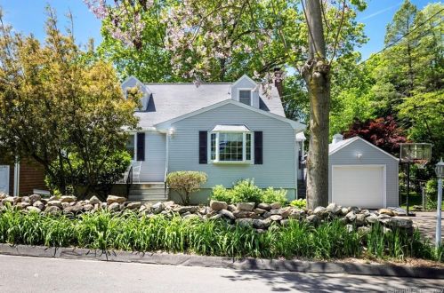 20 Parallel St, Norwalk, CT 06850-2623