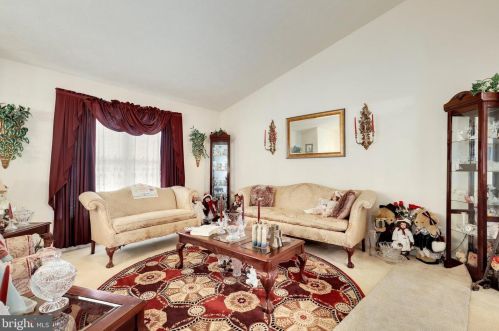 7510 Regency Glen Dr, Fredericksburg, VA 22407-0731