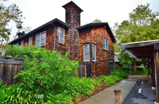 515 Centre Ct, Alameda, CA 94502-6559