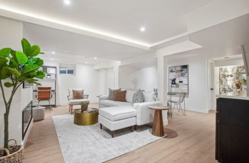 4 Northview Ter, Maplewood NJ  07040-3606 exterior