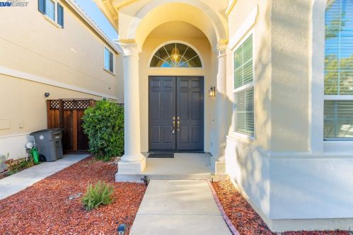 4323 Belcarra Ct, Pleasanton, CA 94568-7808