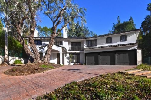 17450 La Cuesta Ln, Van Nuys, CA 91316-3900
