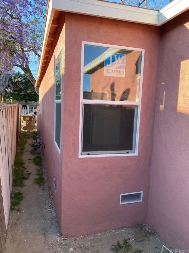 132 Caldwell St, Compton CA  90220-4807 exterior