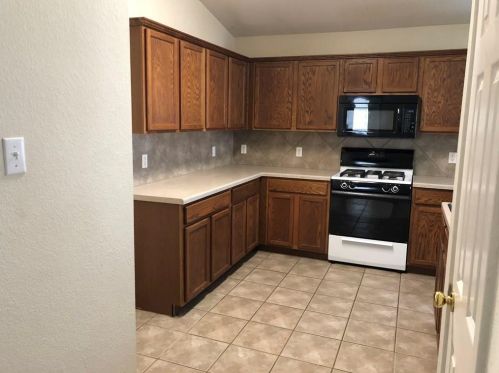 17800 Prairie Verbena Ln, Webberville TX  78621-5948 exterior