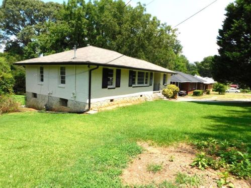836 Springvalley Dr, Forest Park, GA 30297-1363