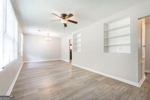 228 Crescent Dr, Warner Robins GA  31093-1977 exterior