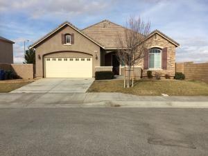 5629 Vahan Ct, Lancaster, CA 93536-2600